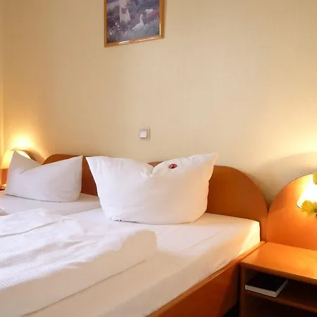 Отель Landhotel Дрезден