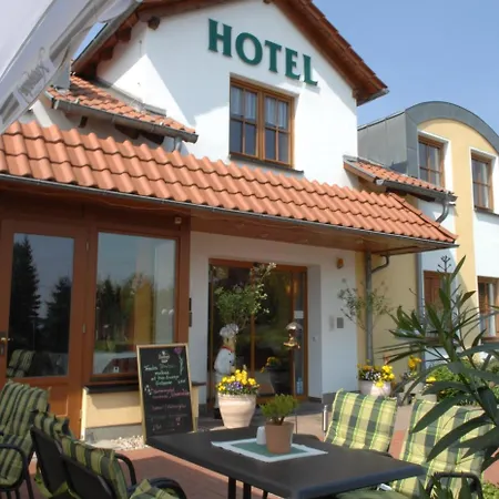 Landhotel Dresden Отель 3*