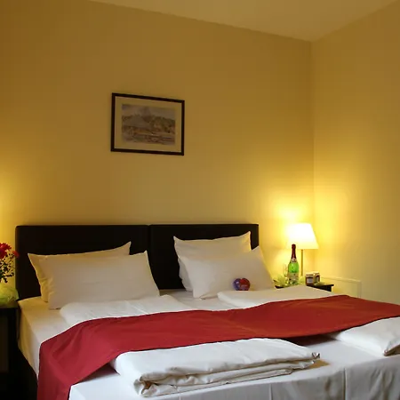 Landhotel Dresden Hotel 3*