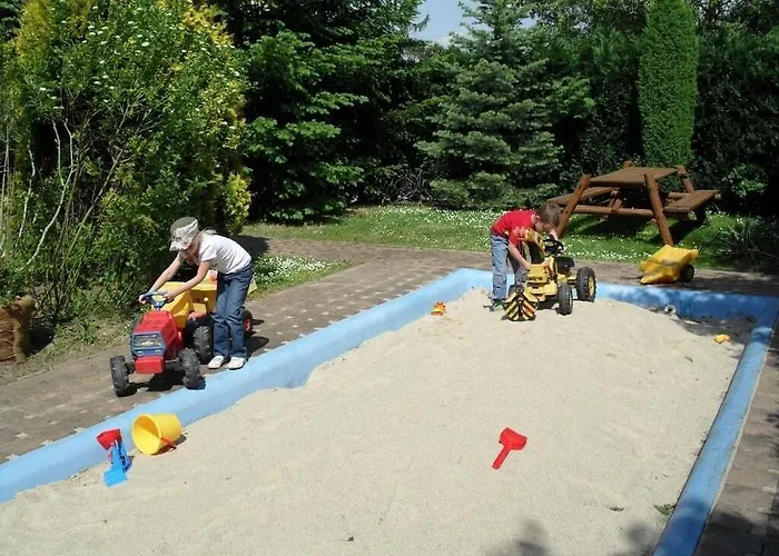 מלון Landhotel Dresden 3*