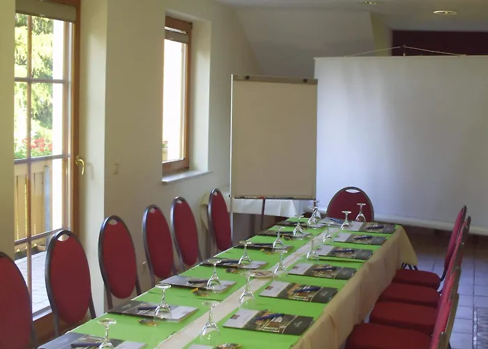 Landhotel Dresden מלון