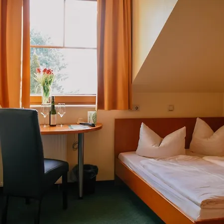 Landhotel Dresden 3*